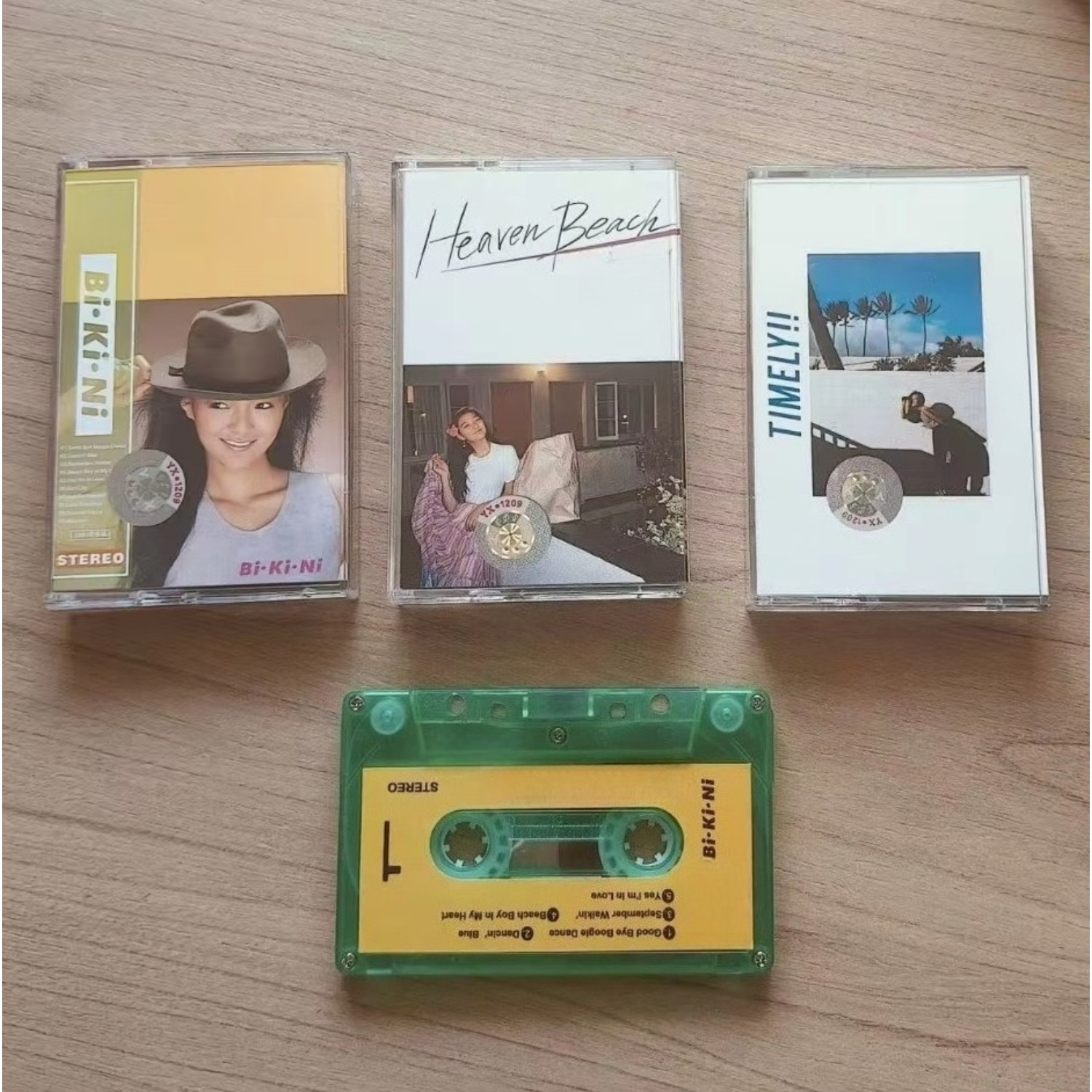 Retro‑Japanese Urban‑Pop Music - Vintage Collectibles & More Llc Photos 评论和价格