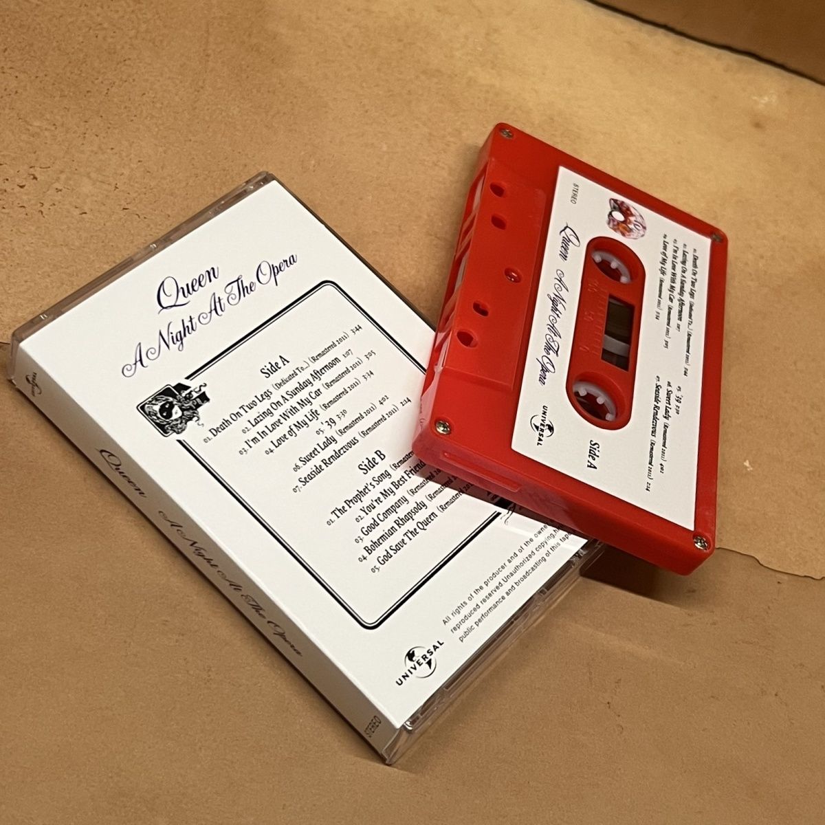 Red Cassette Tape Classic Rock - Vintage Collectibles & More Llc Photos 评论和价格