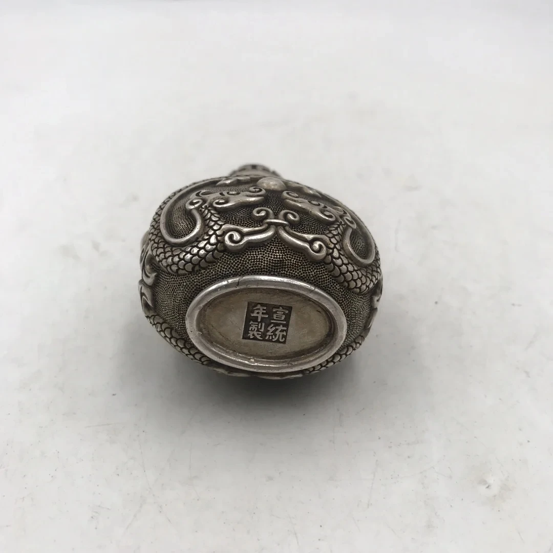 Chinese White Bronze Snuff Bot - Vintage Collectible Bottles 评论和价格